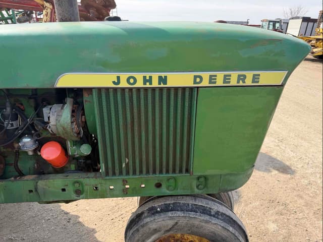 Image of John Deere 2510 equipment image 4