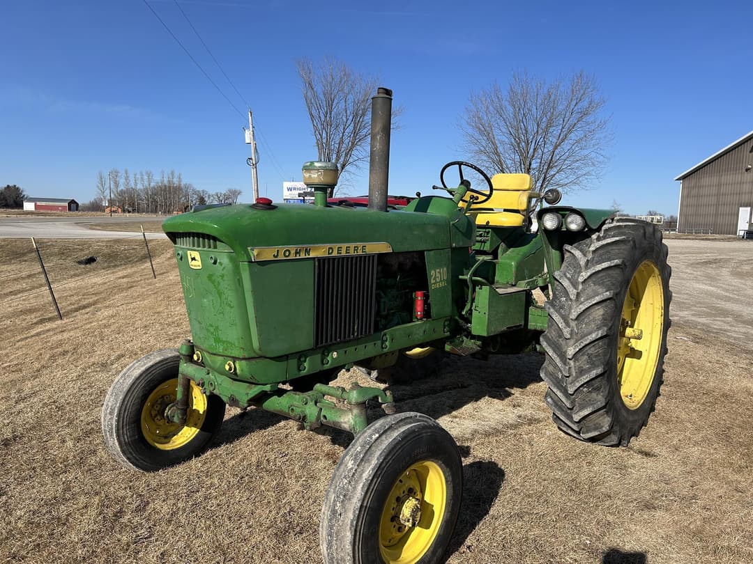Image of John Deere 2510 Primary image