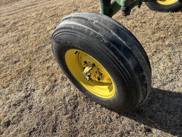 Image of John Deere 2510 equipment image 2