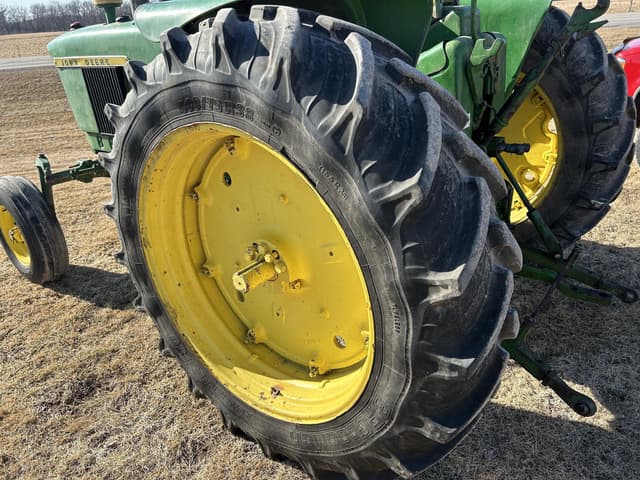 Image of John Deere 2510 equipment image 3