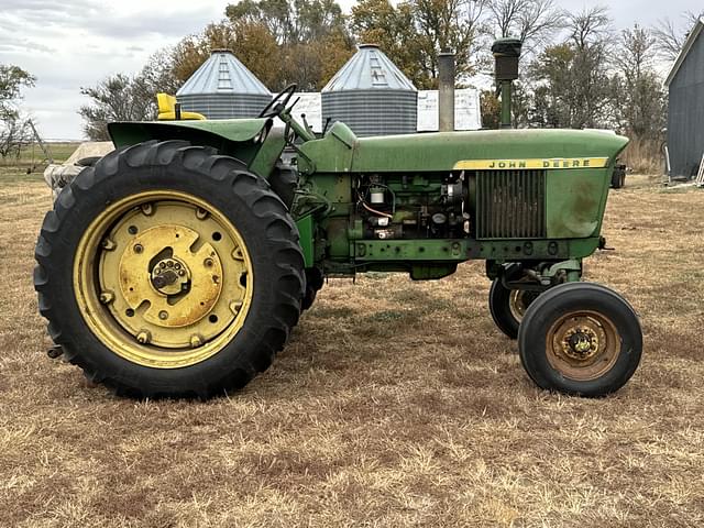 Image of John Deere 2510 equipment image 3