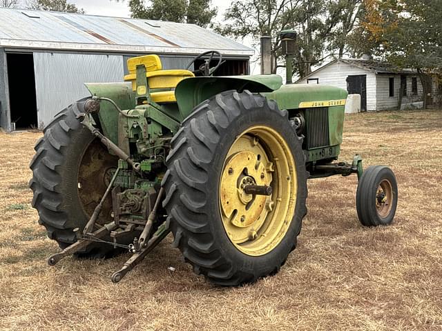 Image of John Deere 2510 equipment image 4