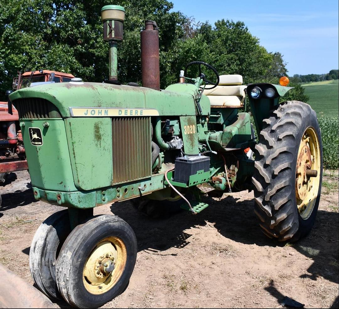 Image of John Deere 3020 Primary image