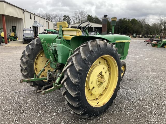 Image of John Deere 3020 equipment image 2