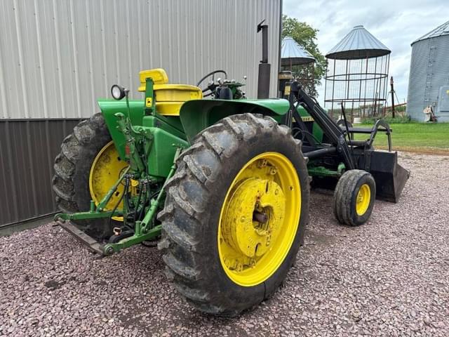Image of John Deere 3020 equipment image 3