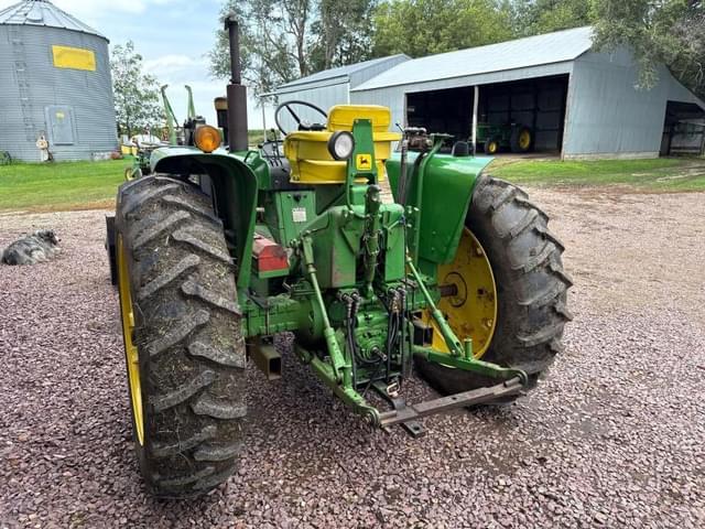 Image of John Deere 3020 equipment image 2