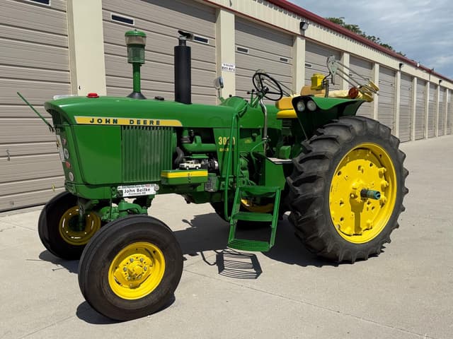 Image of John Deere 3020 equipment image 1