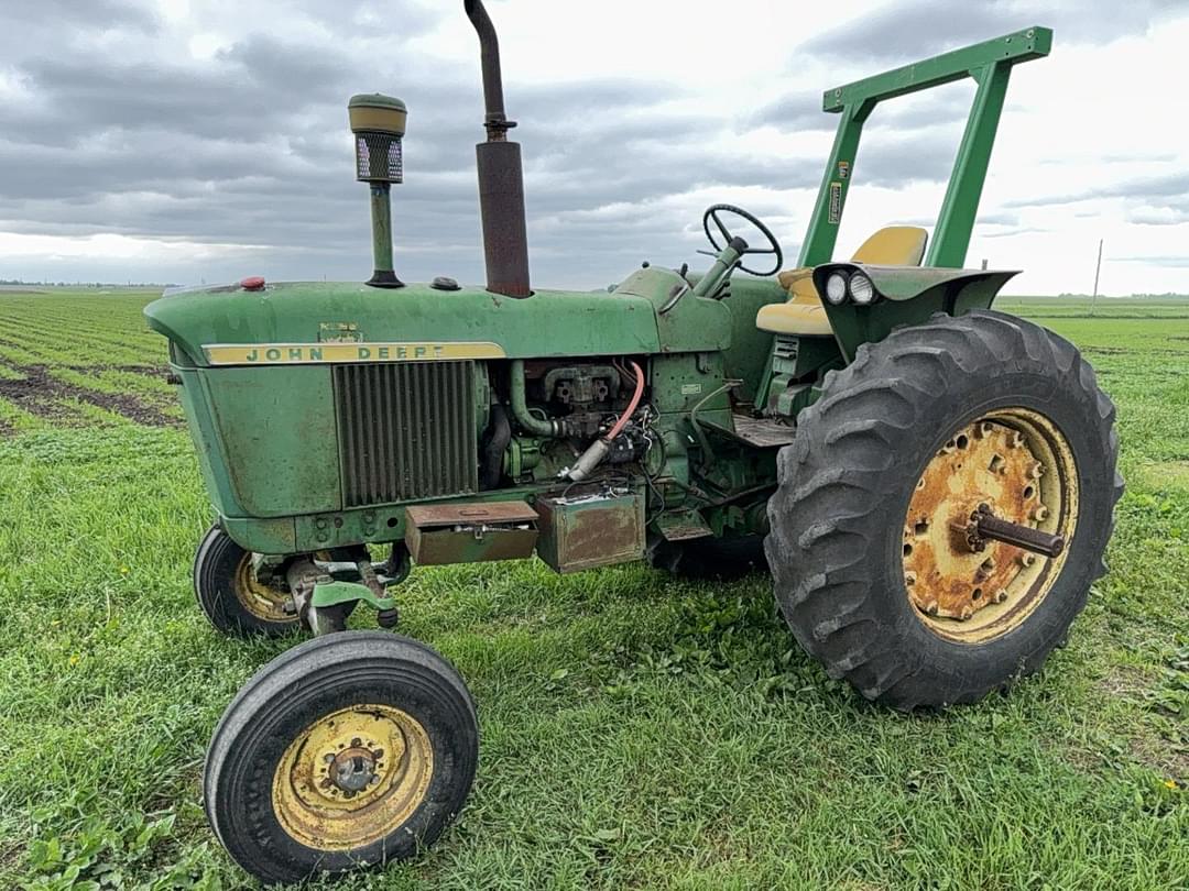 Image of John Deere 3020 Primary image