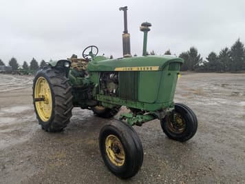 Main image John Deere 3020