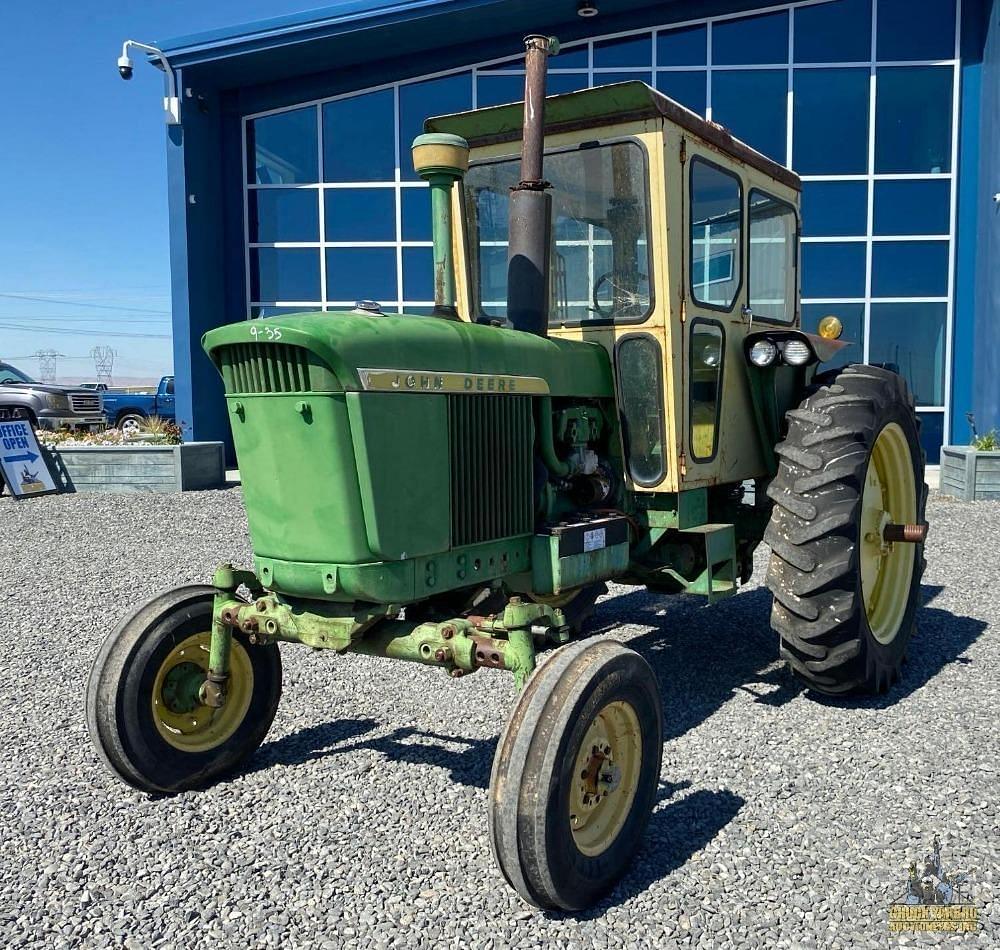 Image of John Deere 3020 Primary image