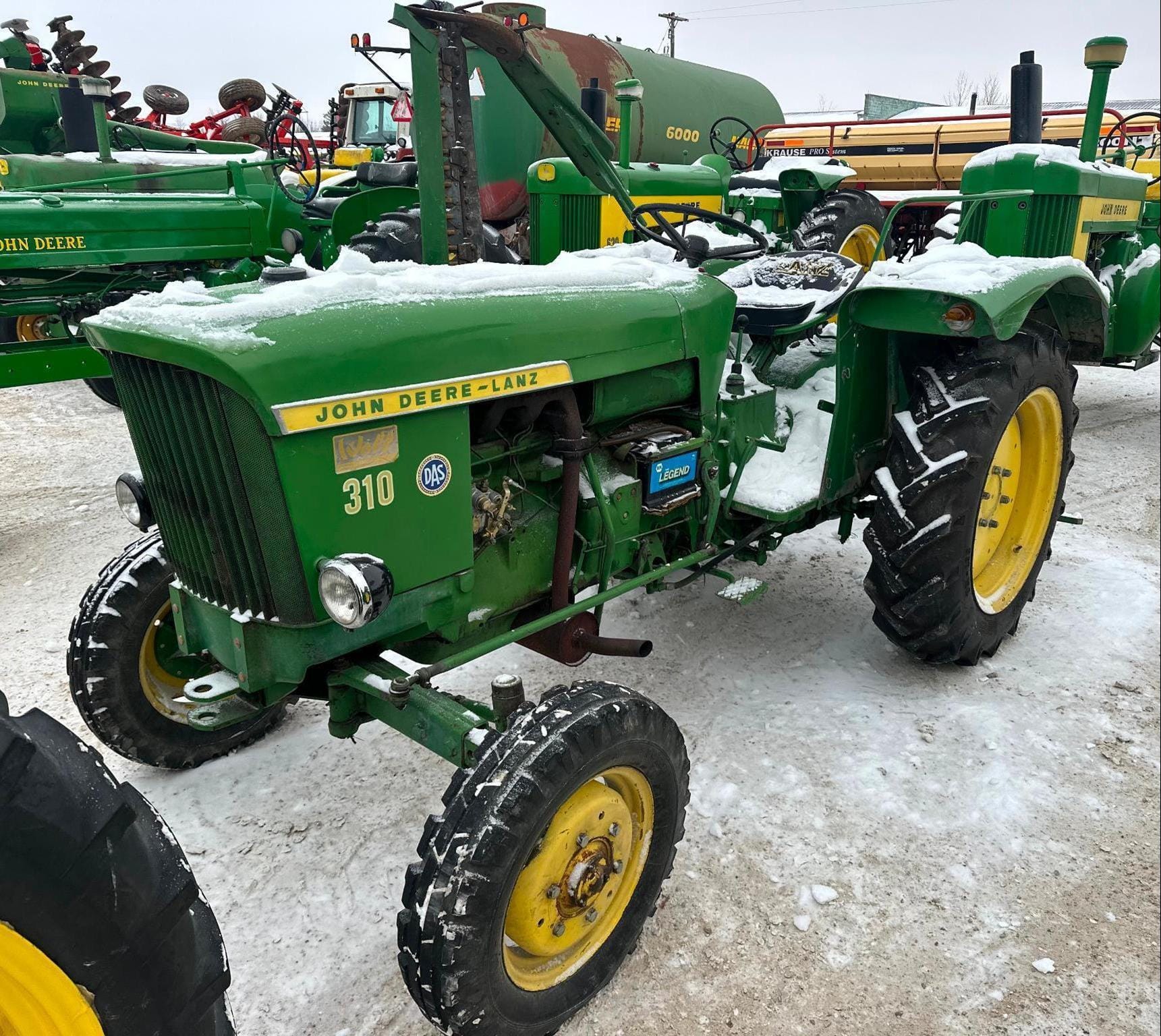 1967 John Deere 310 Equipment Image0