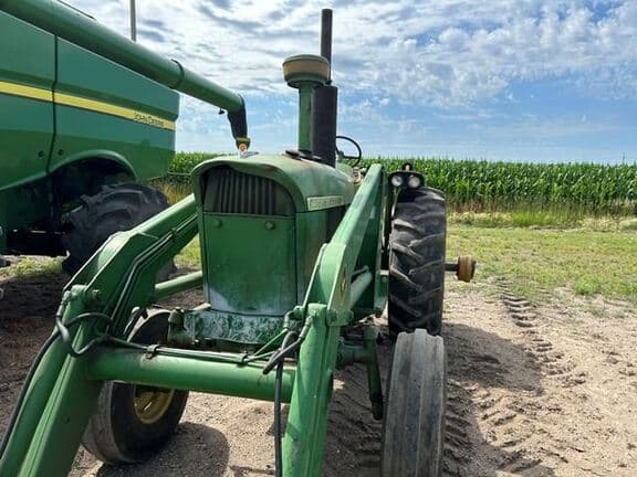 Image of John Deere 4020 Primary image