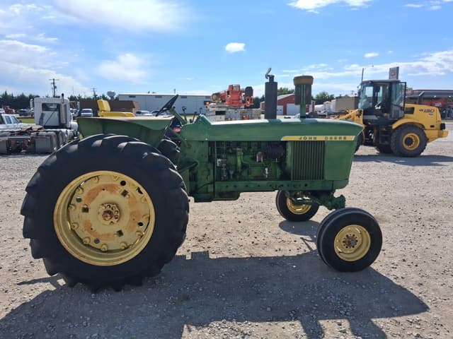 Image of John Deere 4020 equipment image 3
