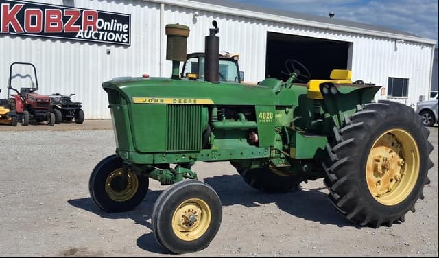 Image of John Deere 4020 equipment image 1