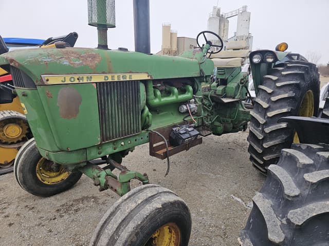 Image of John Deere 4020 equipment image 3