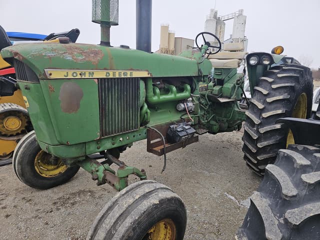 Image of John Deere 4020 equipment image 1