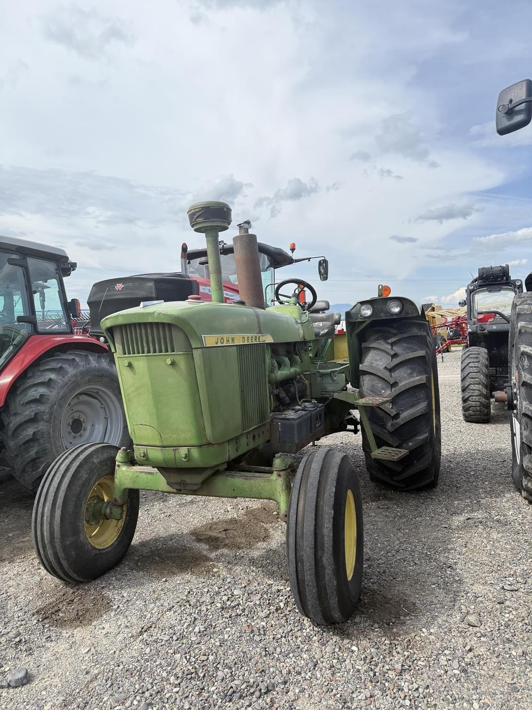 Image of John Deere 4020 Primary image