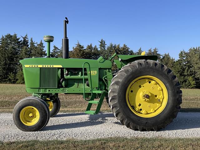 Image of John Deere 4020 equipment image 1