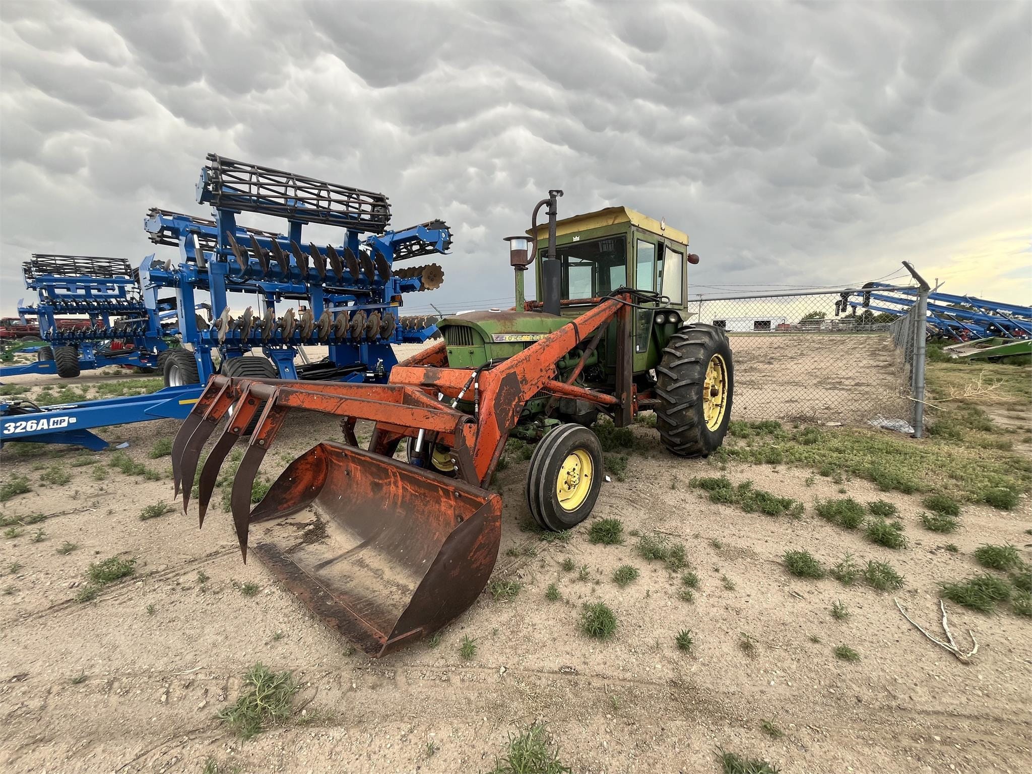 1967 John Deere 4020 Equipment Image0