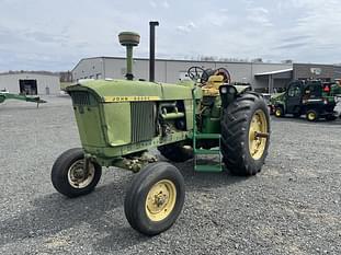 1967 John Deere 4020 Equipment Image0