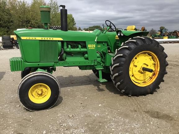 Image of John Deere 4020 equipment image 3