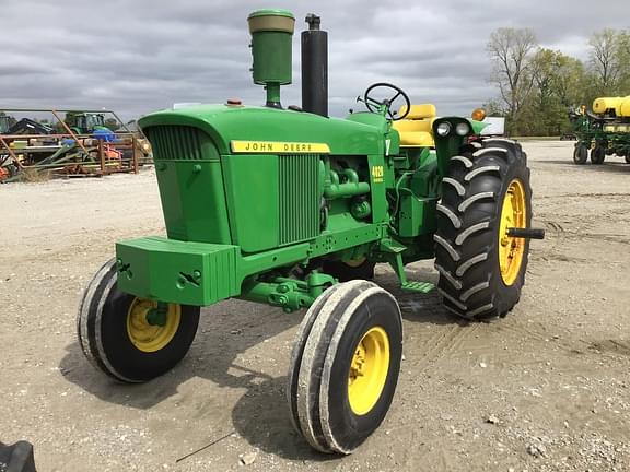 Image of John Deere 4020 equipment image 4