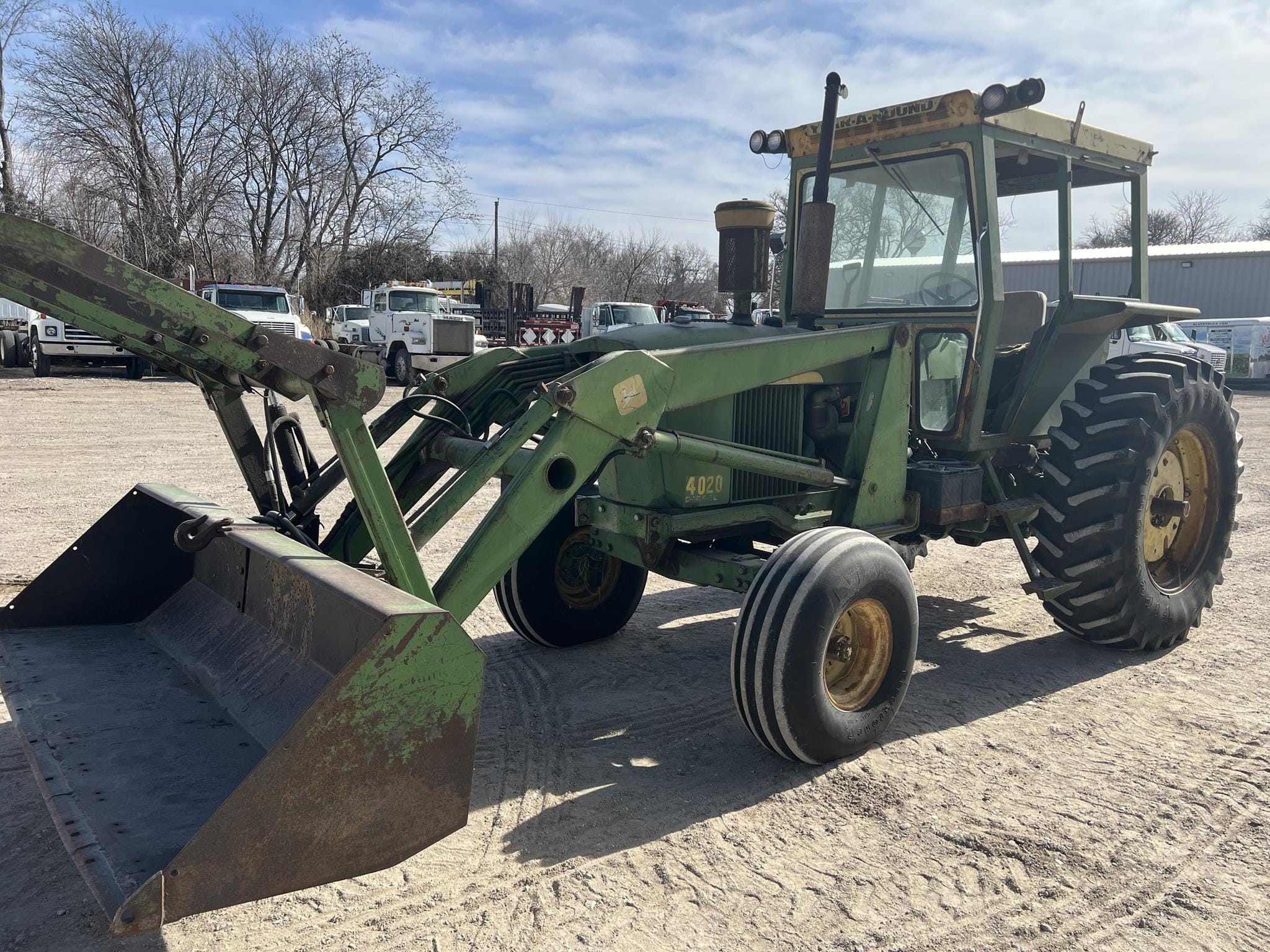 1967 John Deere 4020 Equipment Image0