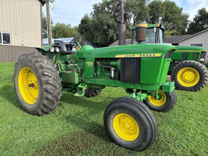 1967 John Deere 4020 Equipment Image0