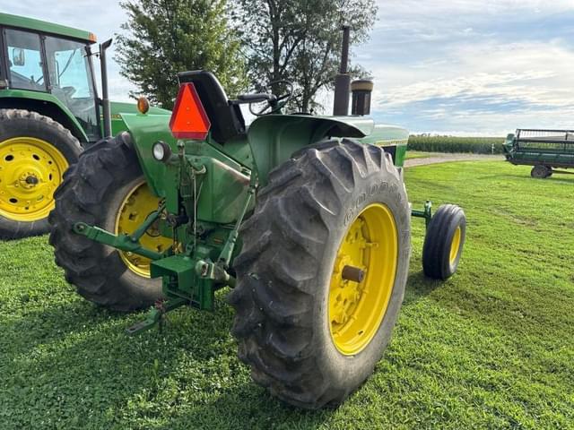 Image of John Deere 4020 equipment image 1
