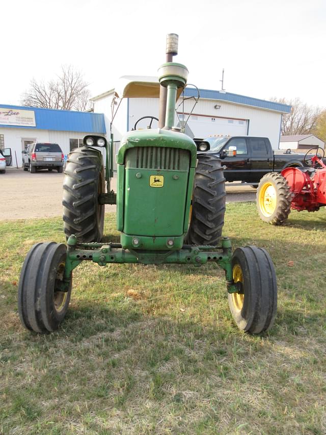 Image of John Deere 4020 equipment image 1