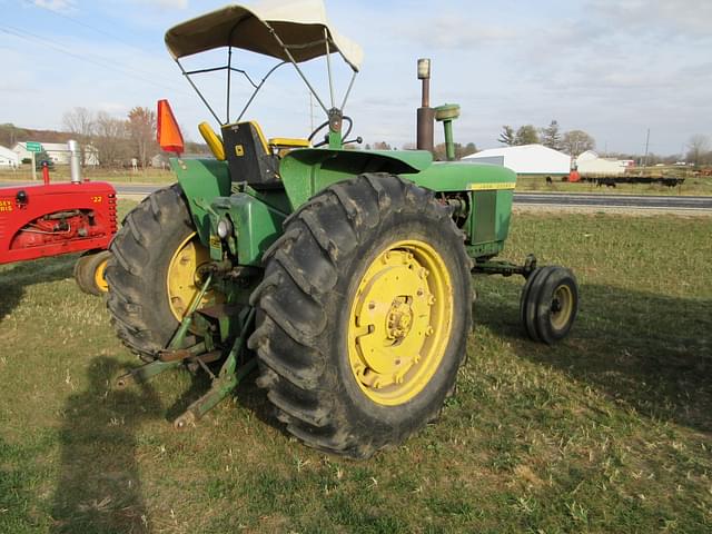 Image of John Deere 4020 equipment image 3