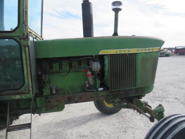 Image of John Deere 4020 equipment image 4