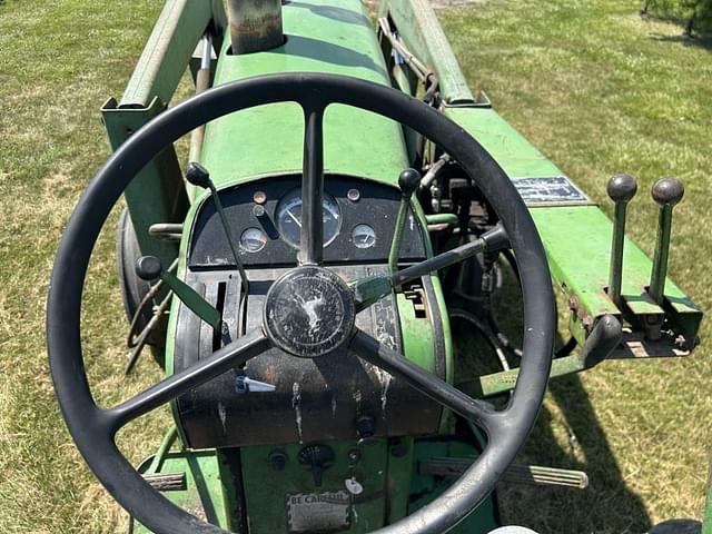 Image of John Deere 4020 equipment image 4