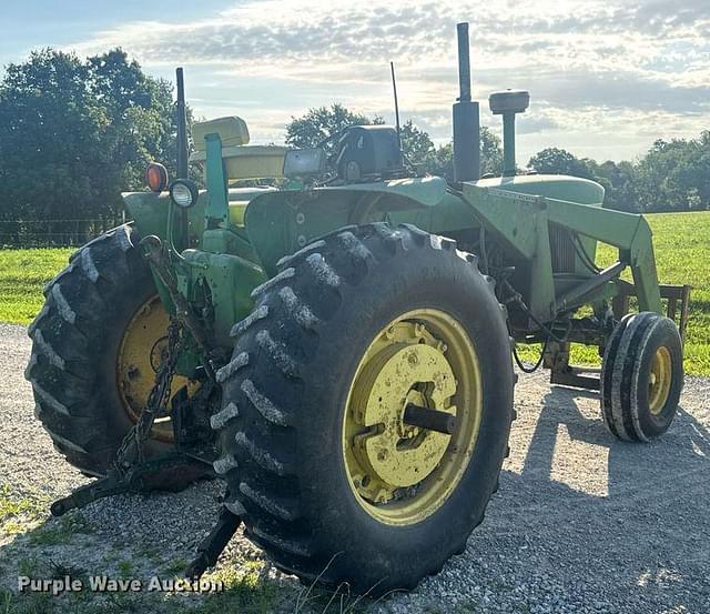 Image of John Deere 4020 equipment image 4