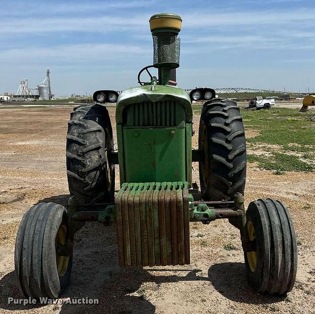 Image of John Deere 4020 equipment image 1