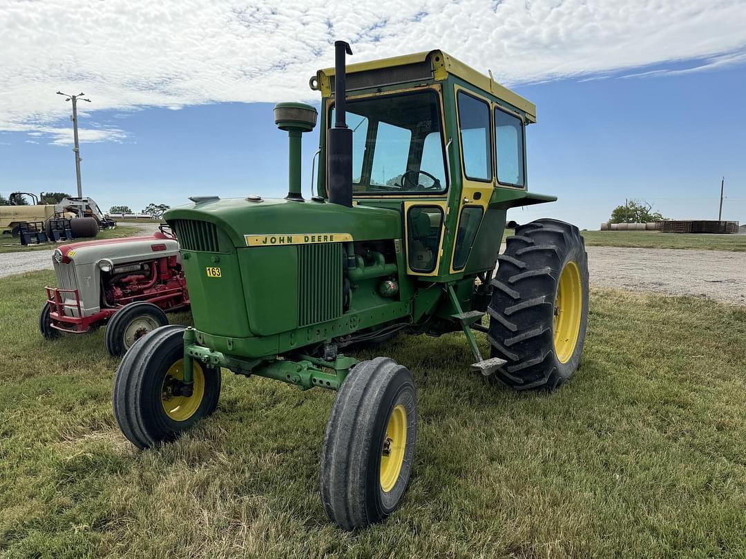 Image of John Deere 4020 Primary image