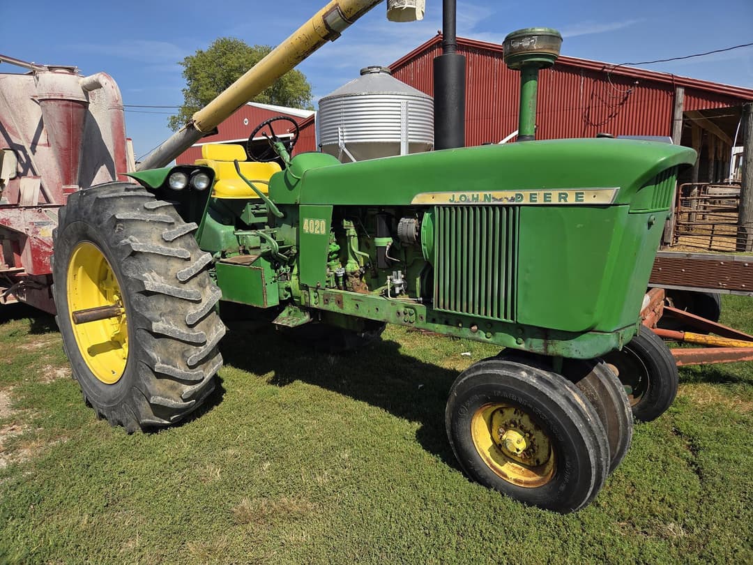 Image of John Deere 4020 Primary image