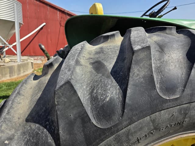 Image of John Deere 4020 equipment image 2