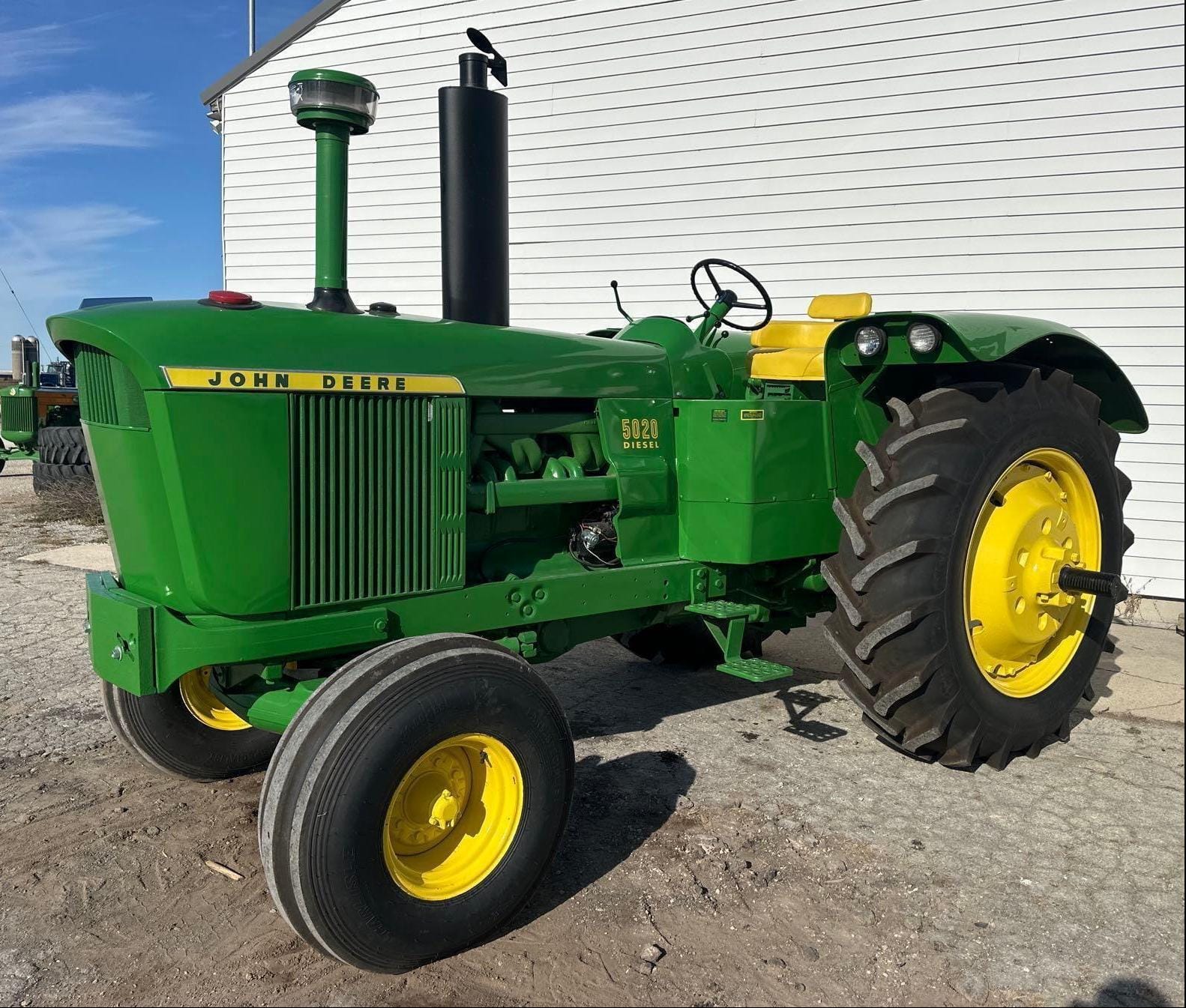 1967 John Deere 5020 Equipment Image0