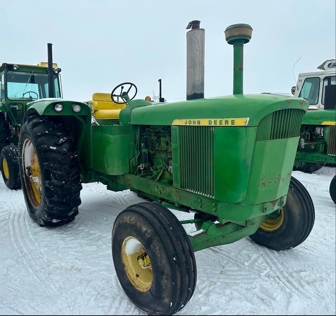 Image of John Deere 5020 Primary image