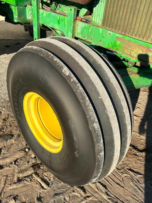 Image of John Deere 5020 equipment image 3