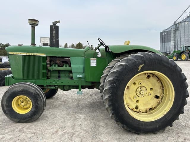 Image of John Deere 5020 equipment image 2