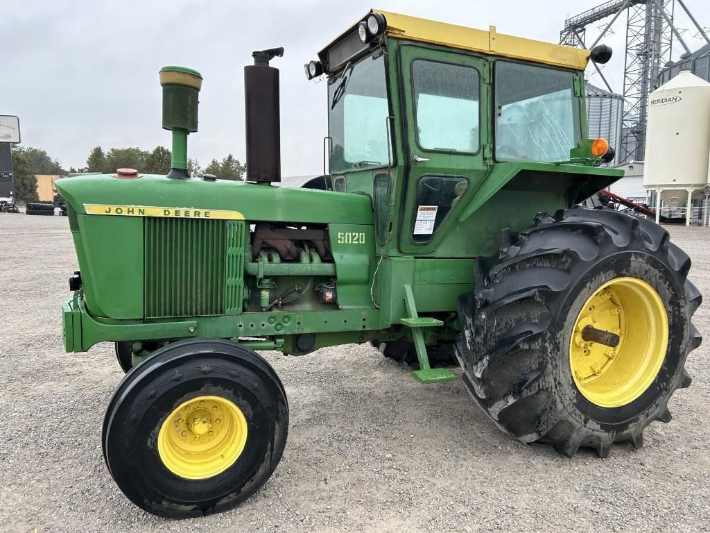 1967 John Deere 5020 Equipment Image0