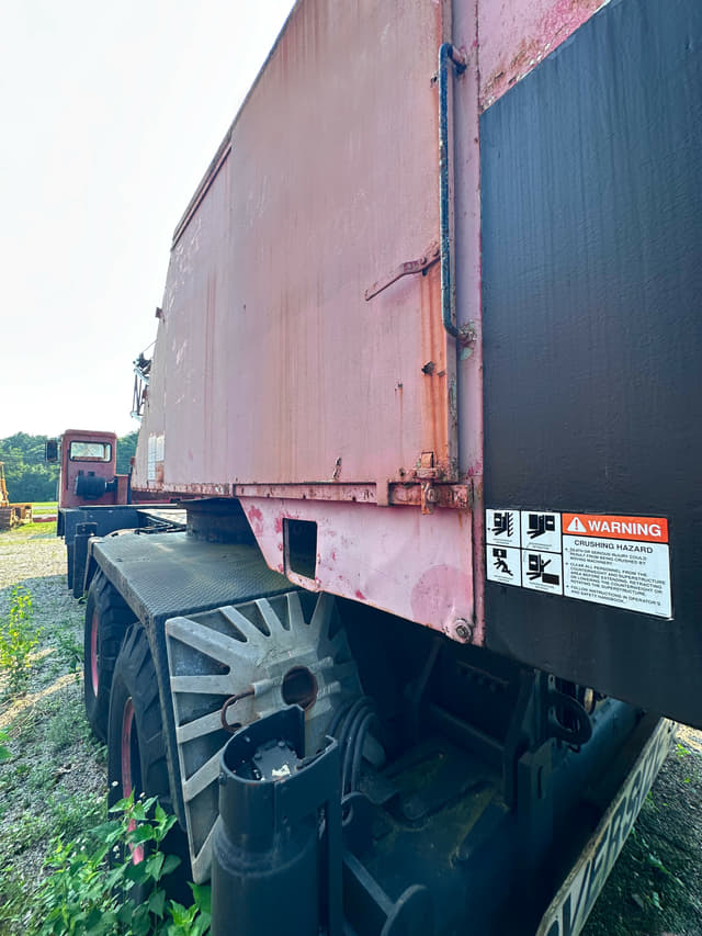 Image of Manitowoc 2900 equipment image 1