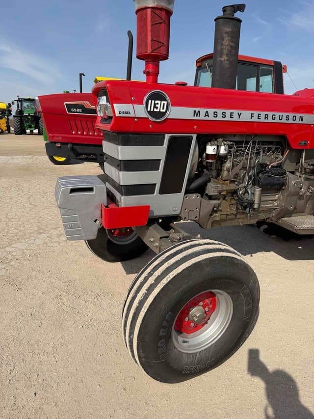 Image of Massey Ferguson 1130 equipment image 4