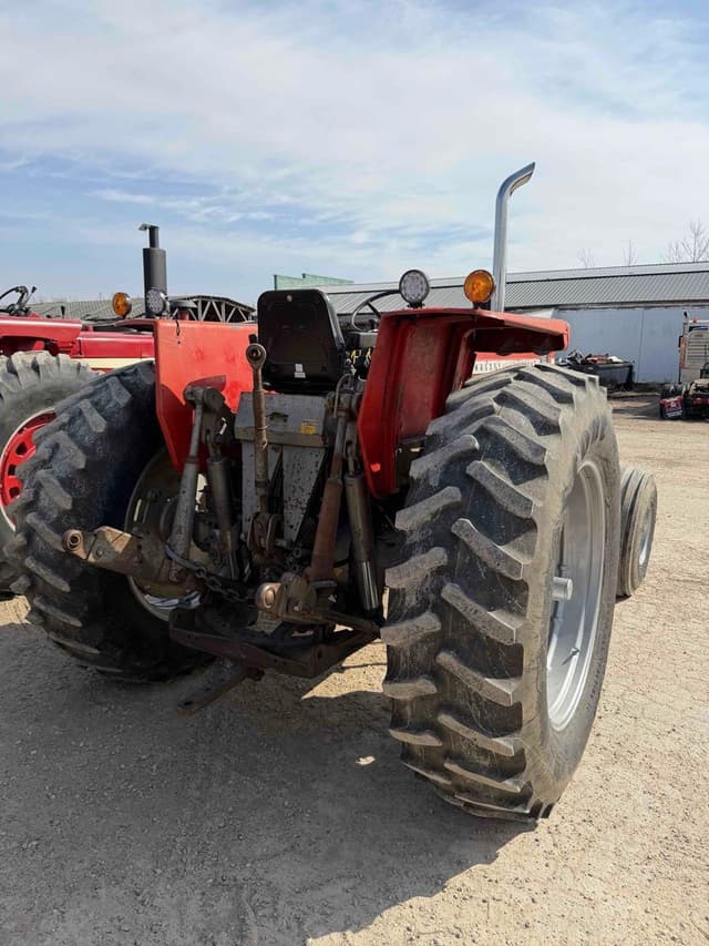 Image of Massey Ferguson 1130 equipment image 3