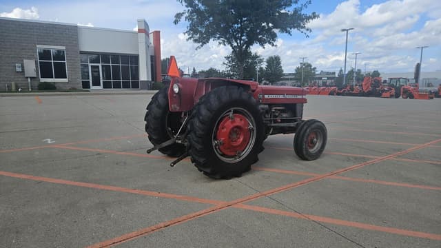 Image of Massey Ferguson 135 equipment image 2