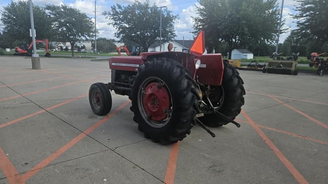 Image of Massey Ferguson 135 equipment image 4