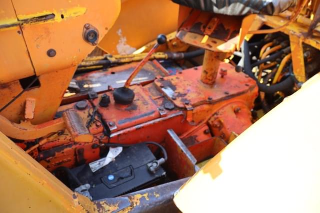 Image of Case 580 TLB equipment image 3