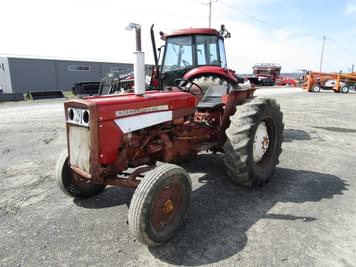Main image International Harvester 444